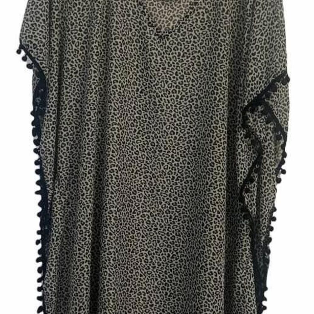 NEW Beautiful Animal Print CoverUp Size OneSize New